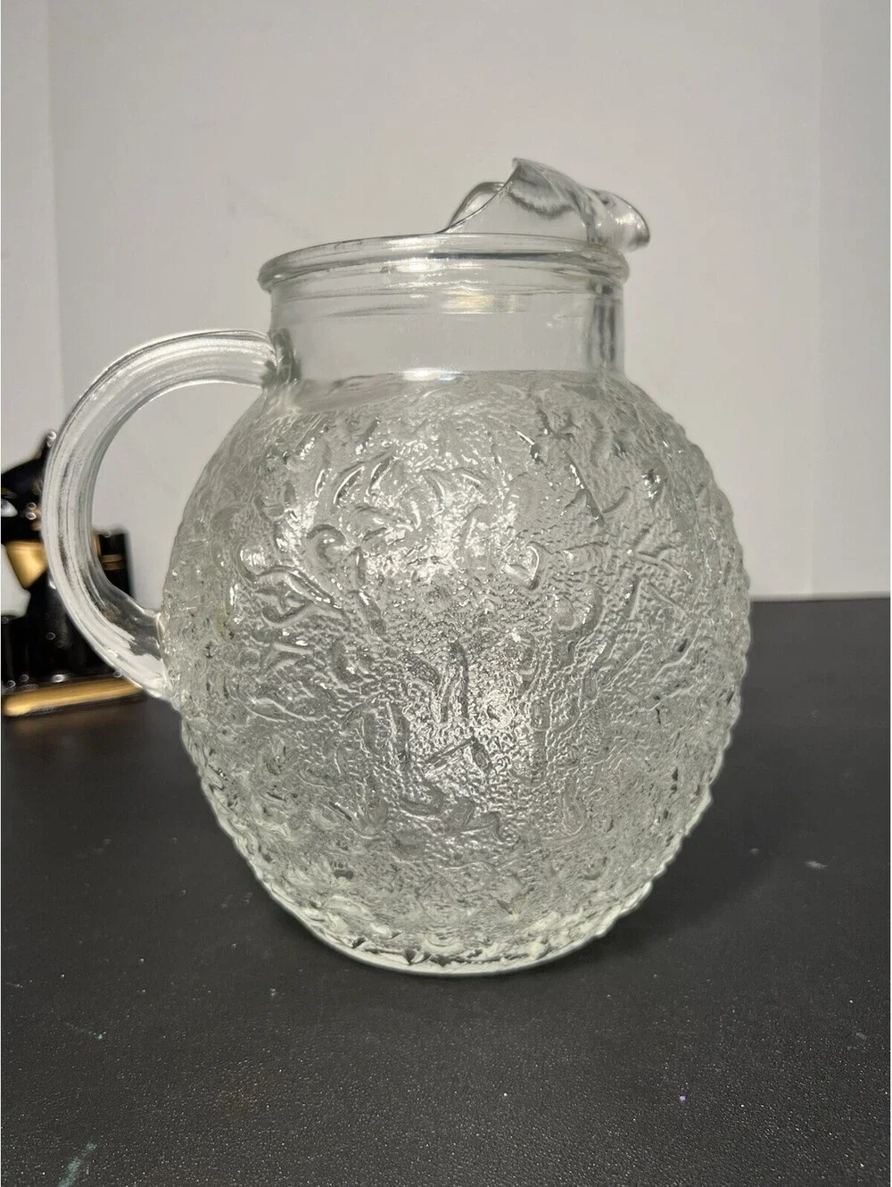 Anchor Hocking 1960s Lido Milano Clear Crinkle Ball Pitcher, 5x8.75”